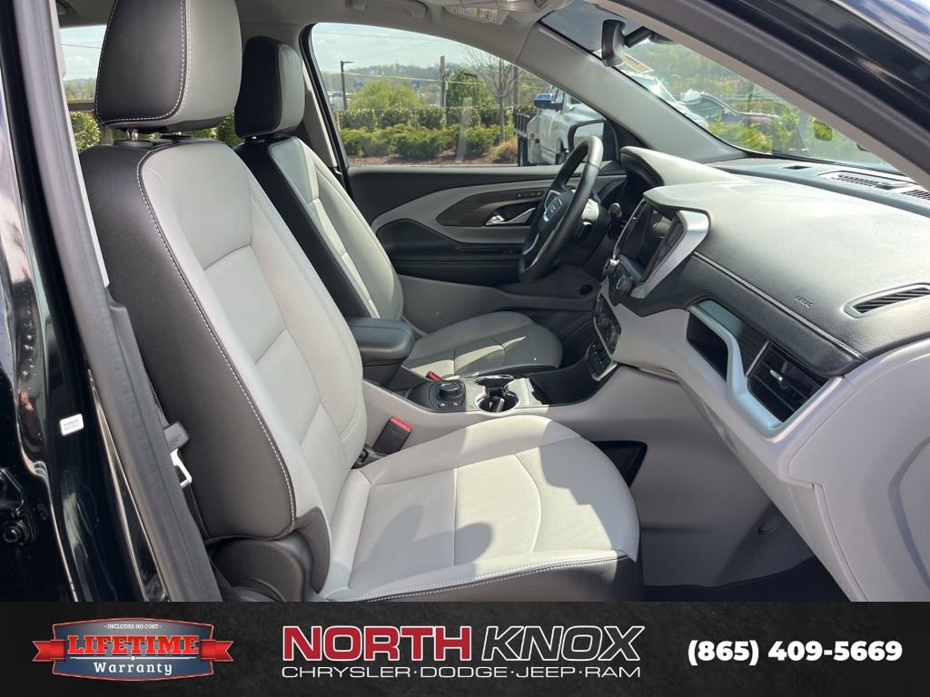 Used 2024 GMC Terrain SLT AWD/4WD image 25