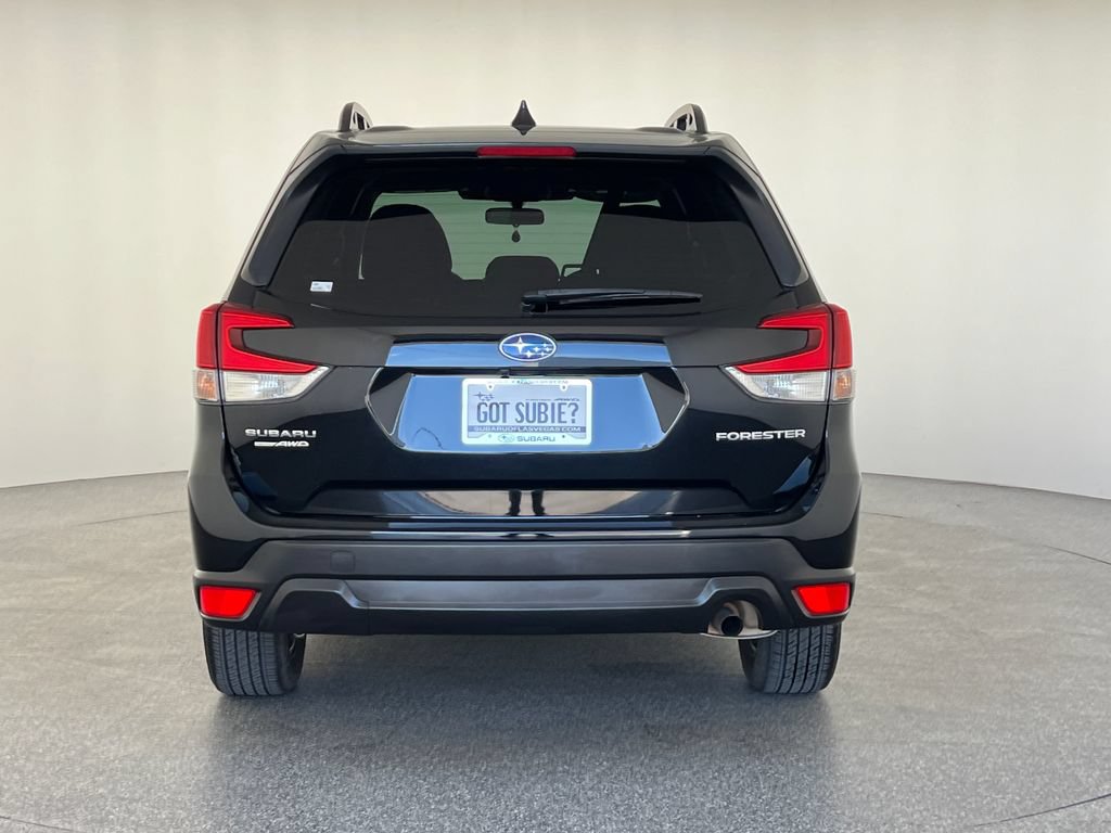 Used 2024 Subaru Forester Premium AWD/4WD image 5