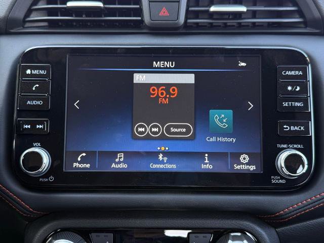 New 2025 Nissan Versa SR w/ Trunk Package FWD image 27