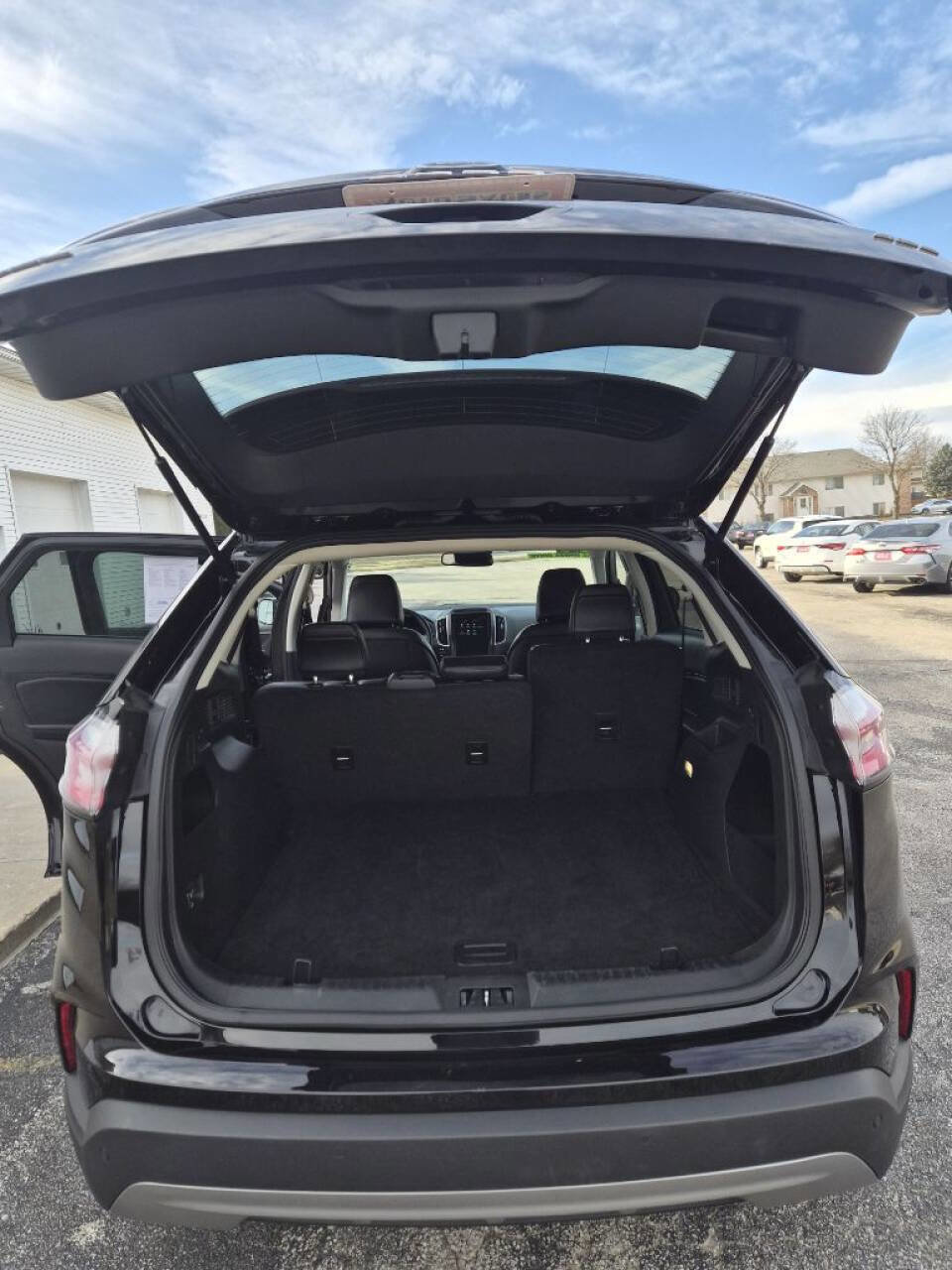 Used 2024 Ford Edge SEL image 13