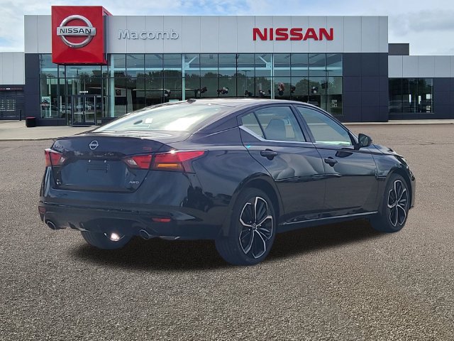 New 2026 Nissan Altima 2.5 SR AWD/4WD image 7