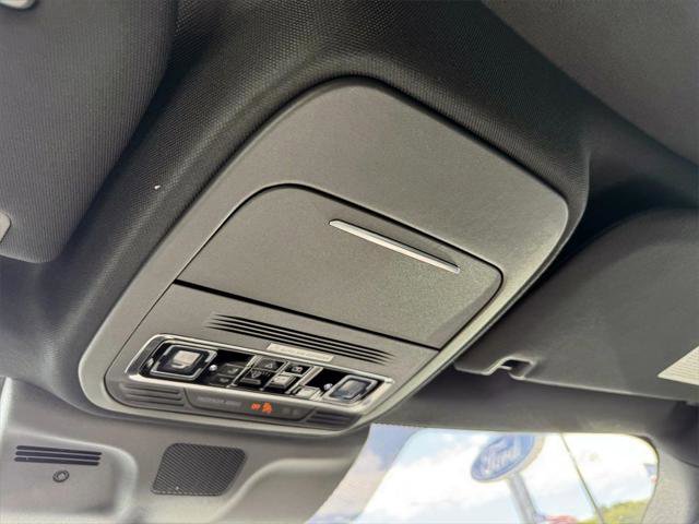 New 2025 Lincoln Navigator L Reserve w/ Jet Appearance Package image 23