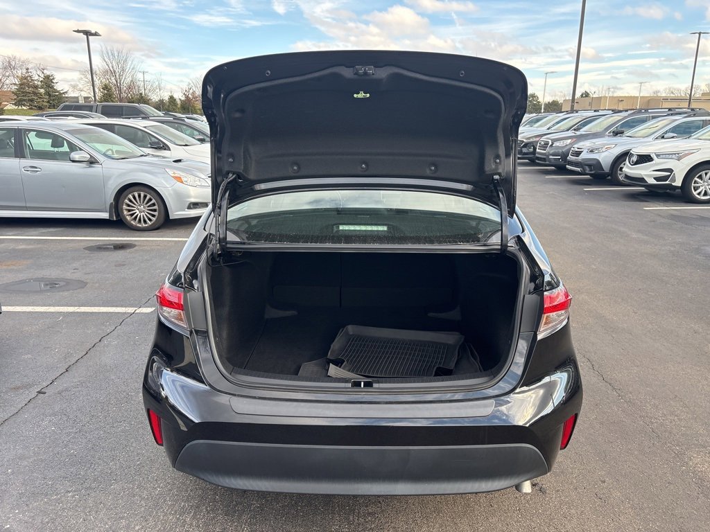 Used 2023 Toyota Corolla LE image 7