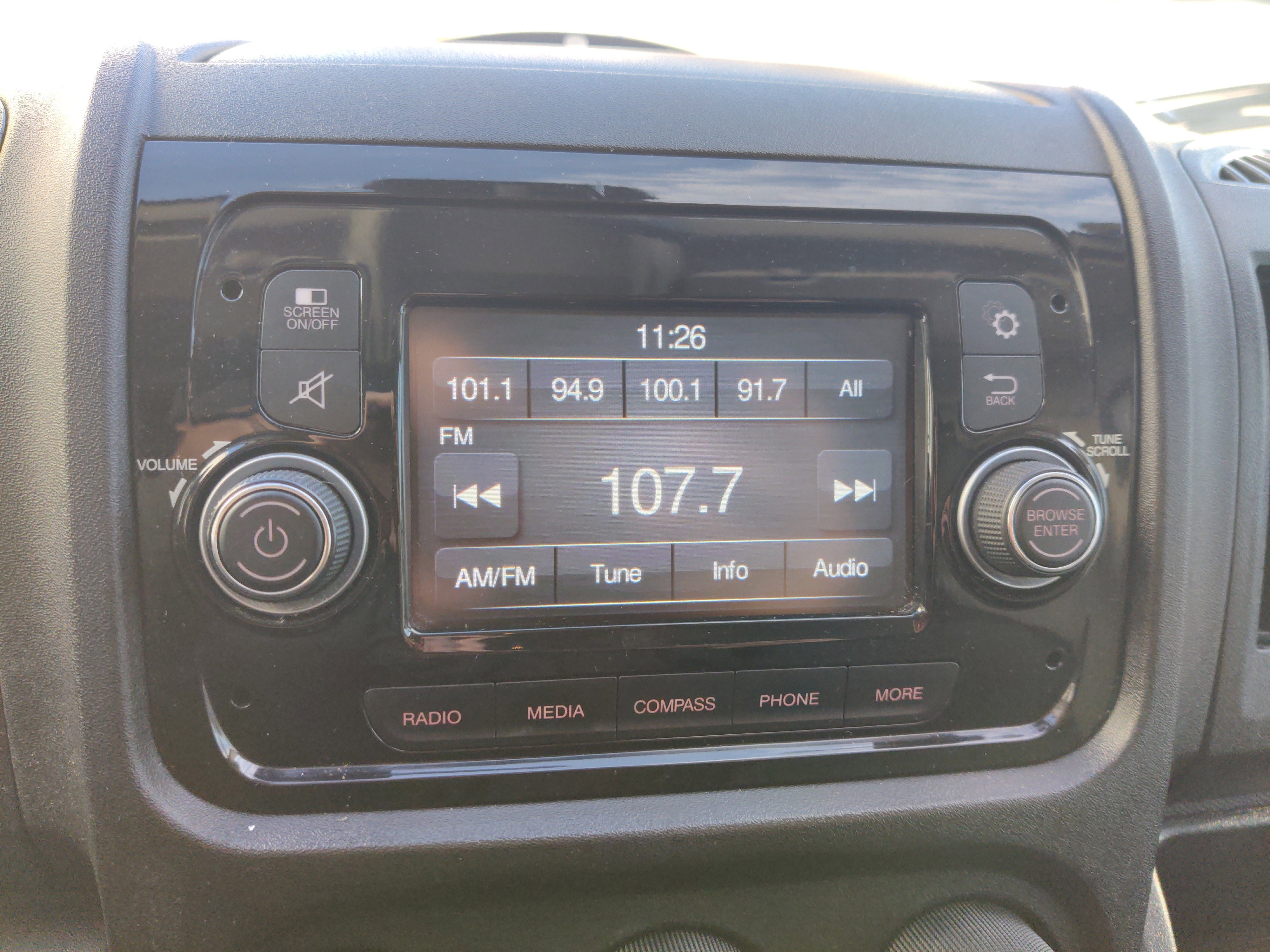 Used 2018 RAM ProMaster 2500 w/ Interior Convenience Group image 19