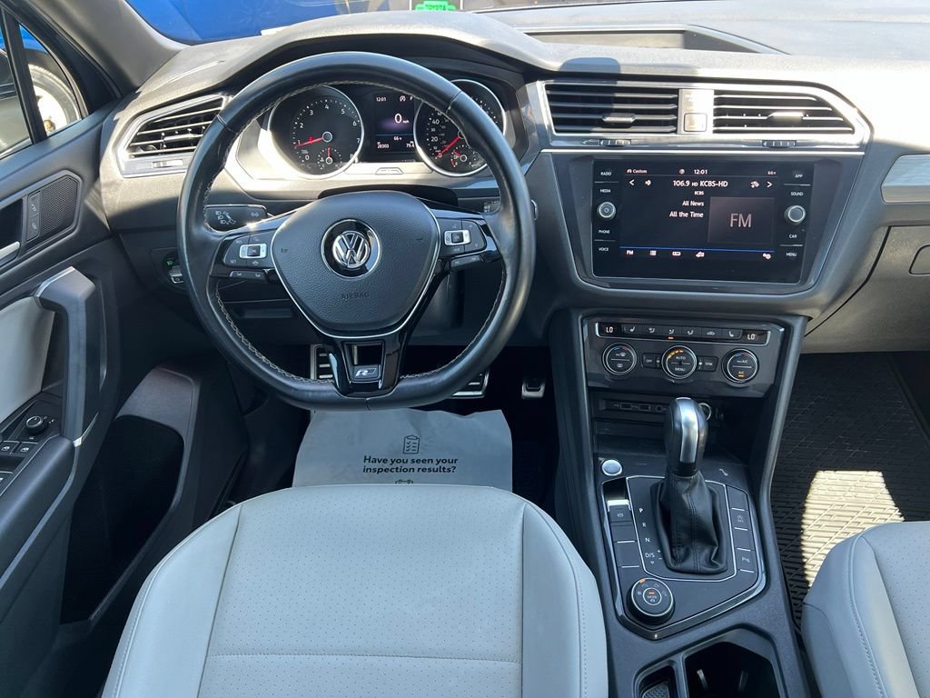 Used 2020 Volkswagen Tiguan SE R-Line AWD/4WD image 36
