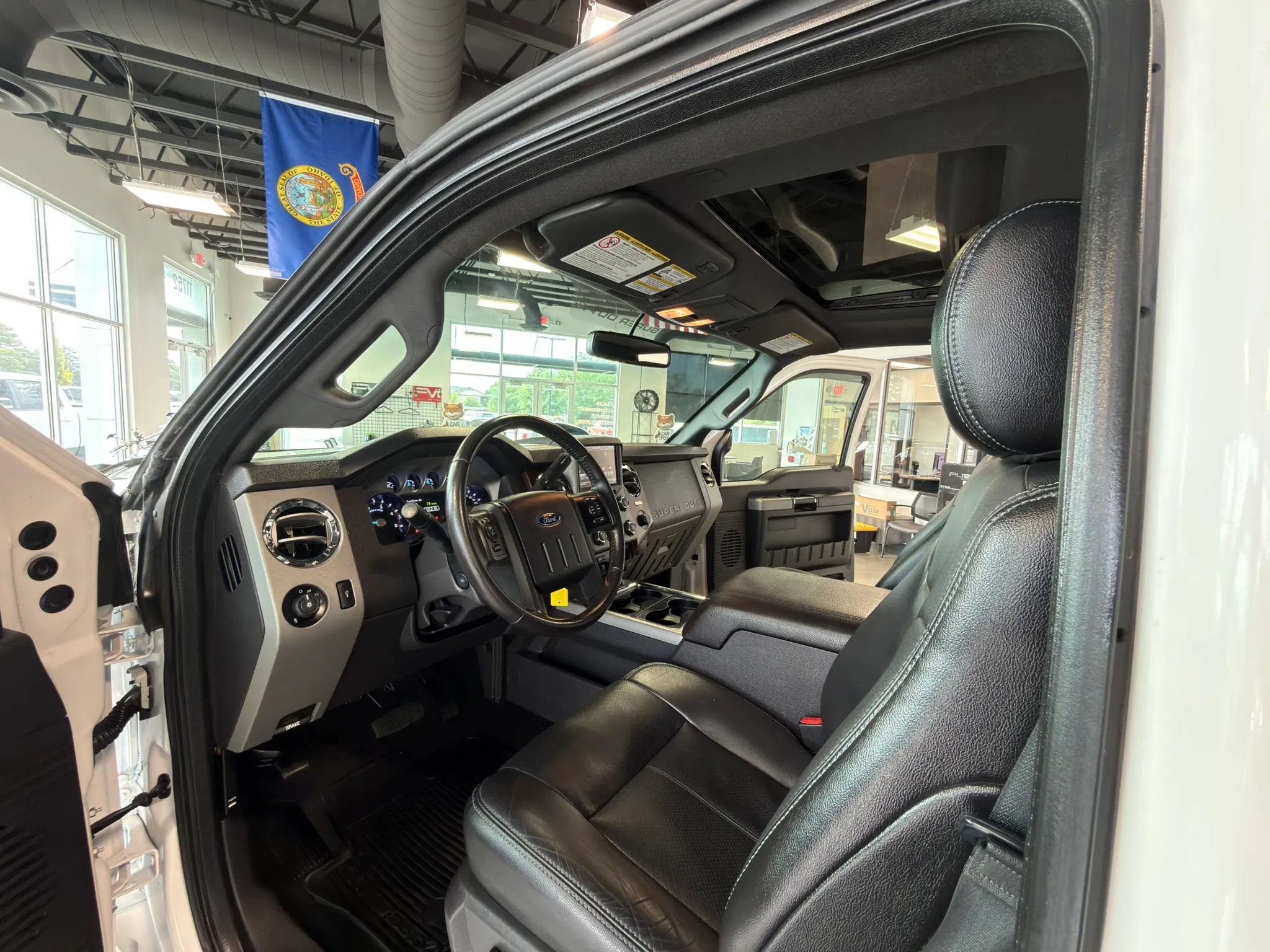 Used 2016 Ford F350 Lariat w/ Lariat Ultimate Package AWD/4WD image 12