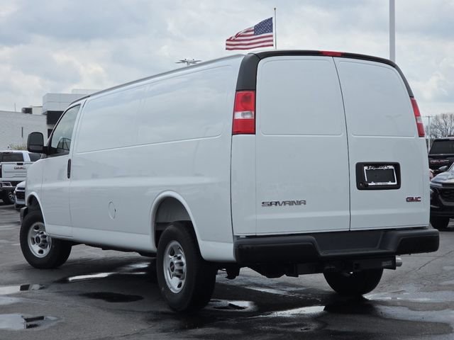 New 2025 GMC Savana 3500 Extended w/ Driver Convenience Package RWD image 14