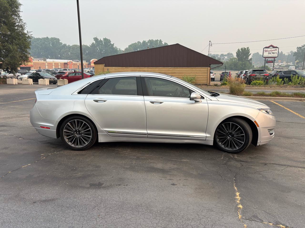 Used 2016 Lincoln MKZ AWD w/ Equipment Group 300A Reserve image 10