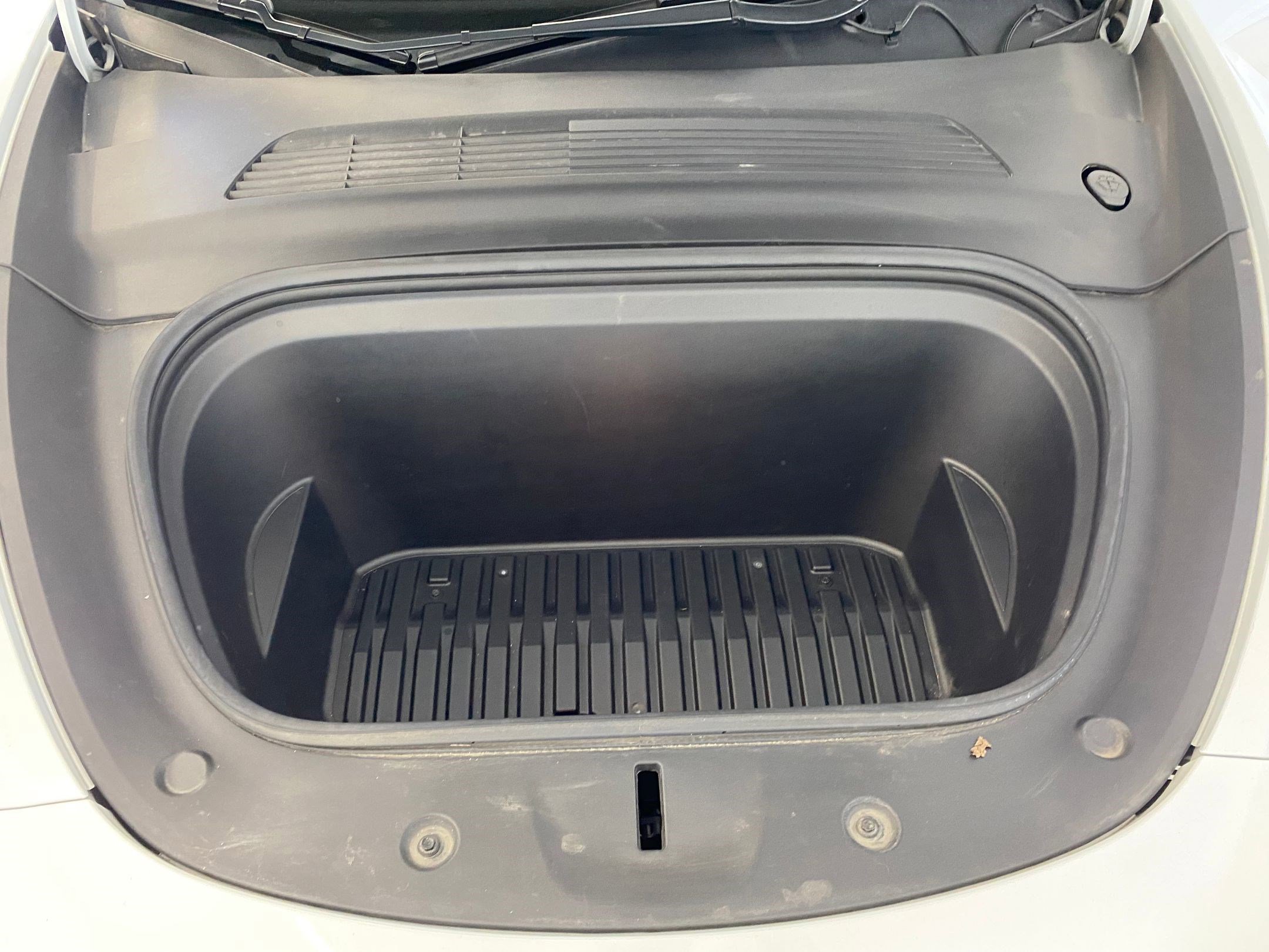 Used 2020 Tesla Model Y Performance image 30