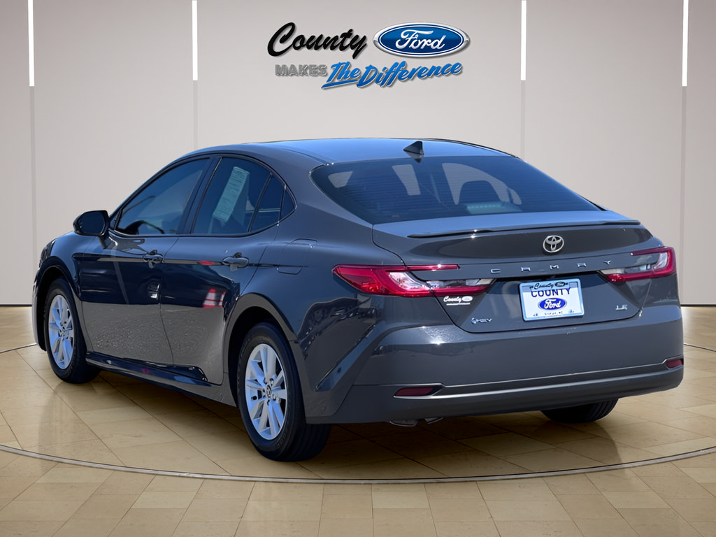 Used 2025 Toyota Camry LE FWD image 8