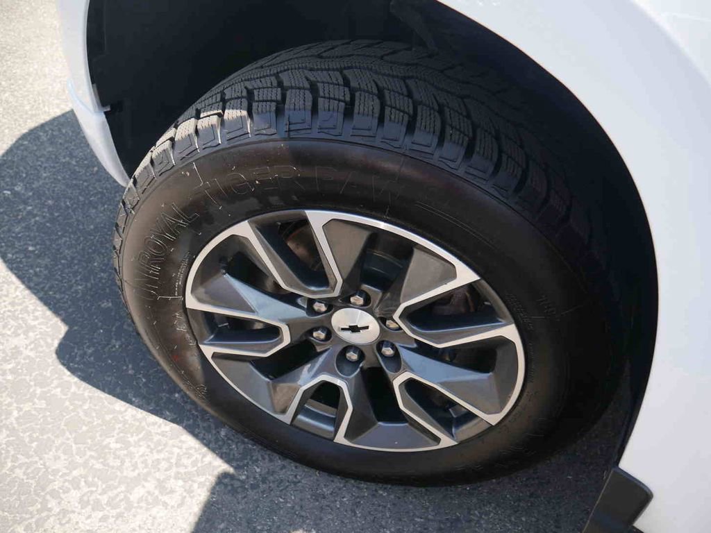 Used 2024 Chevrolet Silverado 1500 RST image 14