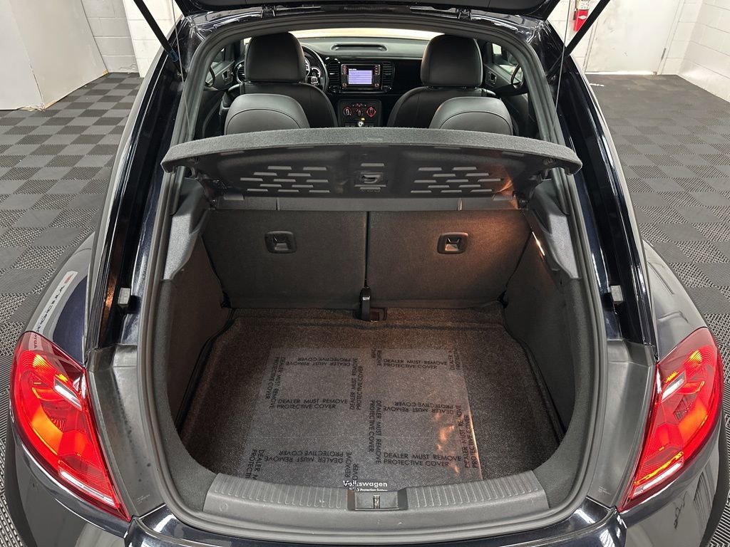 Used 2018 Volkswagen Beetle 2.0T SE image 33
