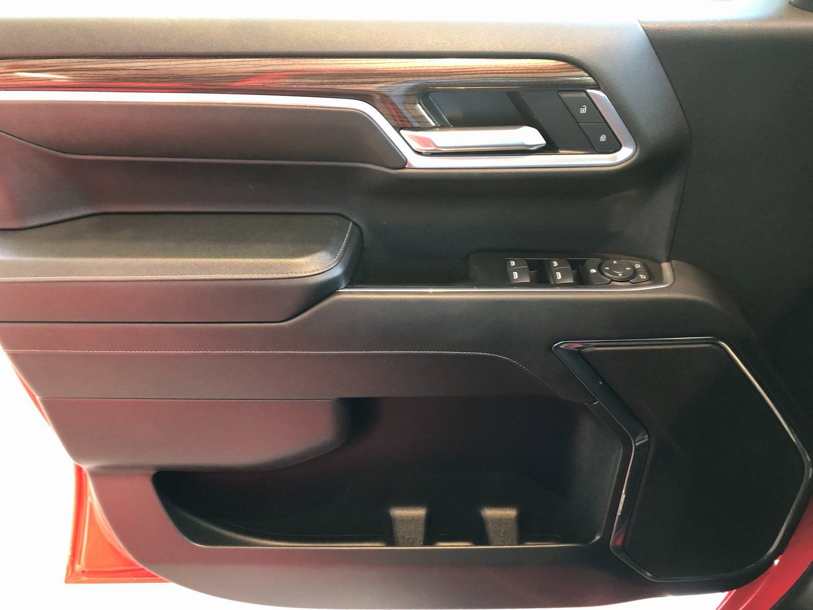 Certified 2024 Chevrolet Silverado 1500 LT image 33