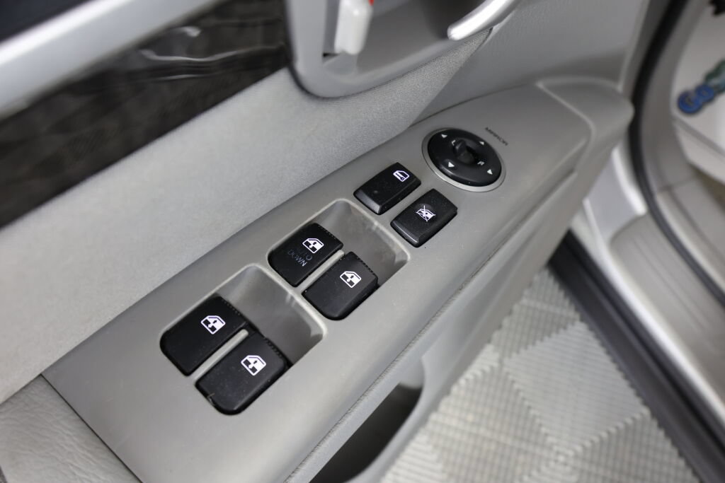 Used 2007 Hyundai Santa Fe SE FWD image 30
