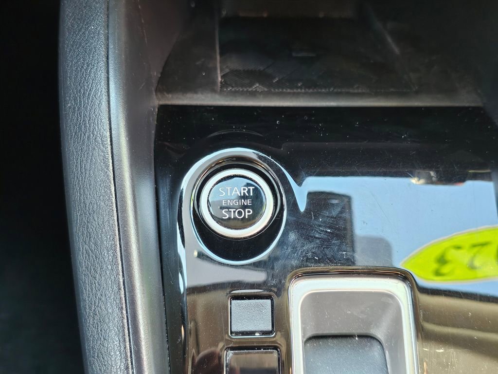 Certified 2023 Nissan Versa SR w/ Trunk Package FWD image 25