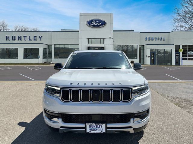 Used 2023 Jeep Wagoneer Series III w/ Convenience Group I AWD/4WD image 2