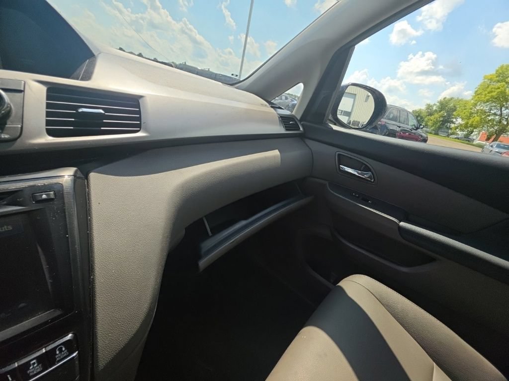 Used 2016 Honda Odyssey Touring Elite image 24