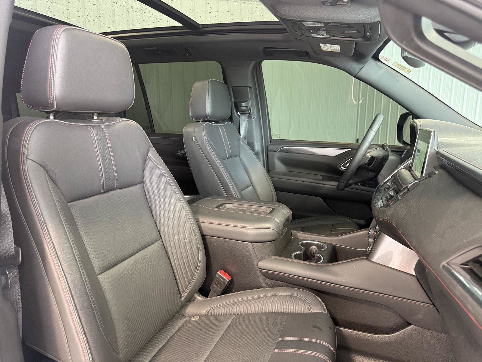 Used 2024 Chevrolet Tahoe RST w/ Luxury Package AWD/4WD image 23