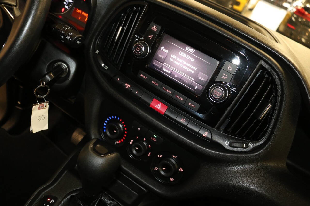 Used 2022 RAM ProMaster City Wagon w/ Lights & Wheels Group image 30