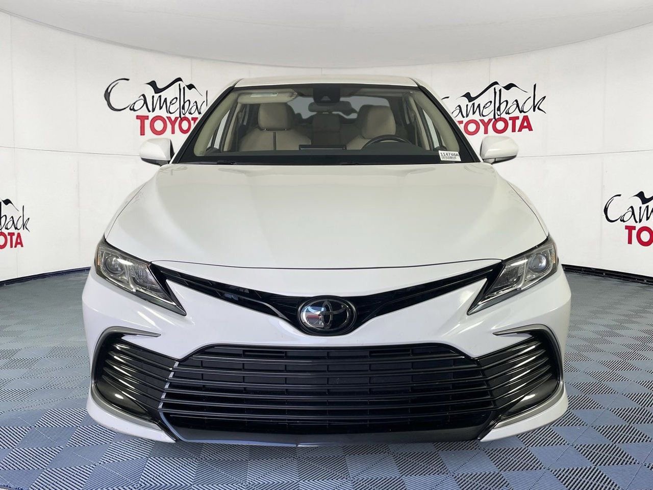 Used 2024 Toyota Camry LE image 3