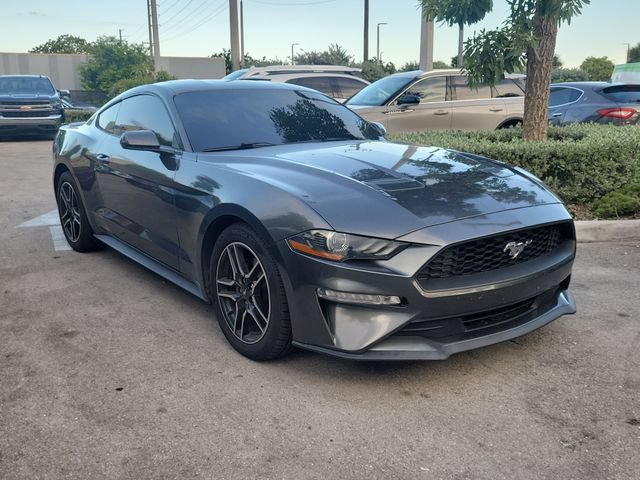 Used 2020 Ford Mustang Premium RWD image 3