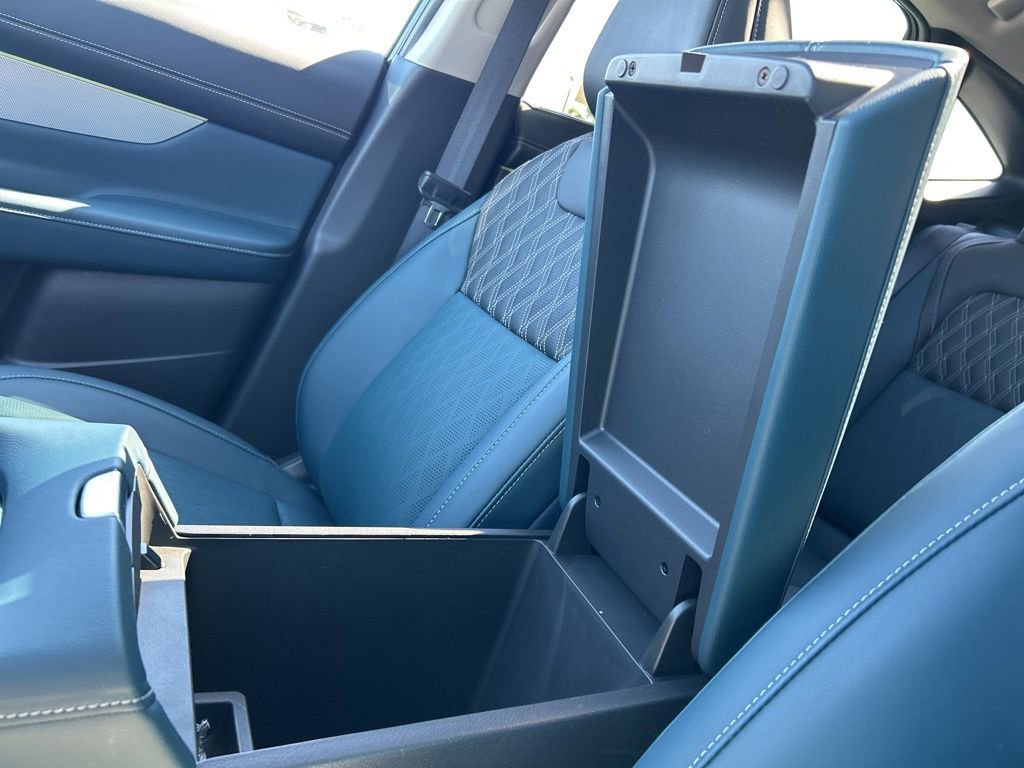 Used 2025 Nissan Murano Platinum w/ Cargo Package image 33