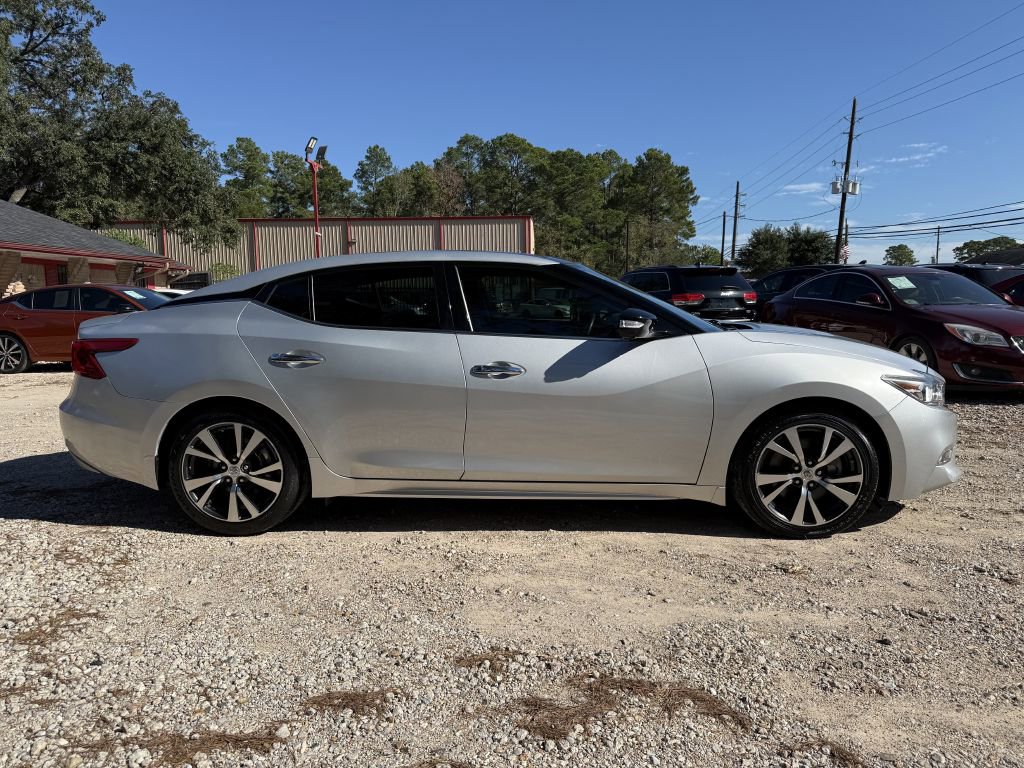 Used 2017 Nissan Maxima Platinum image 4