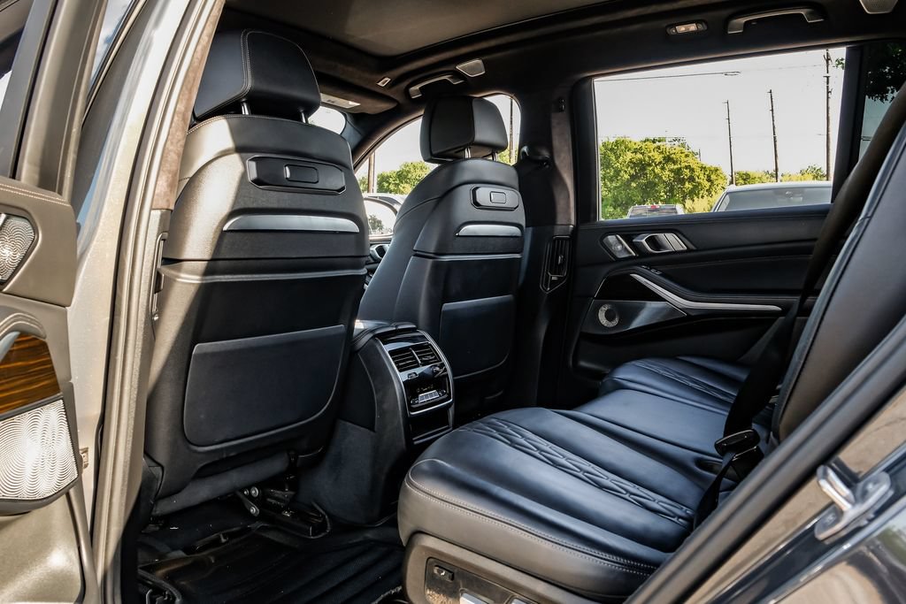 Used 2023 BMW X7 M60i w/ Executive Package AWD/4WD image 43