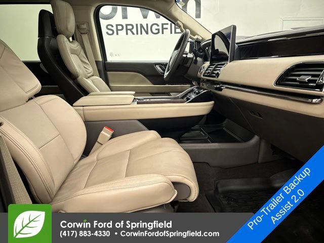 Used 2024 Lincoln Navigator Reserve image 10