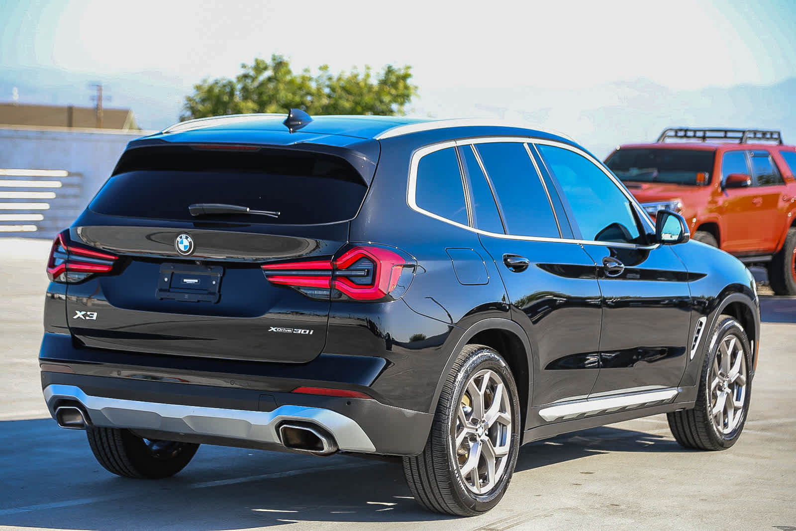Used 2022 BMW X3 xDrive30i w/ Convenience Package w/ZPA AWD/4WD image 5