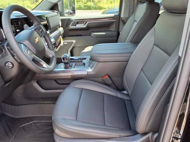 New 2026 Chevrolet Silverado 1500 LTZ w/ LTZ Premium Package AWD/4WD image 7