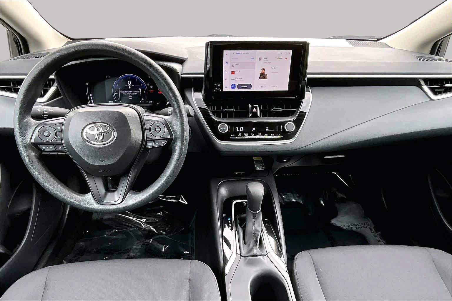 Used 2026 Toyota Corolla LE w/ LE Premium Package FWD image 15