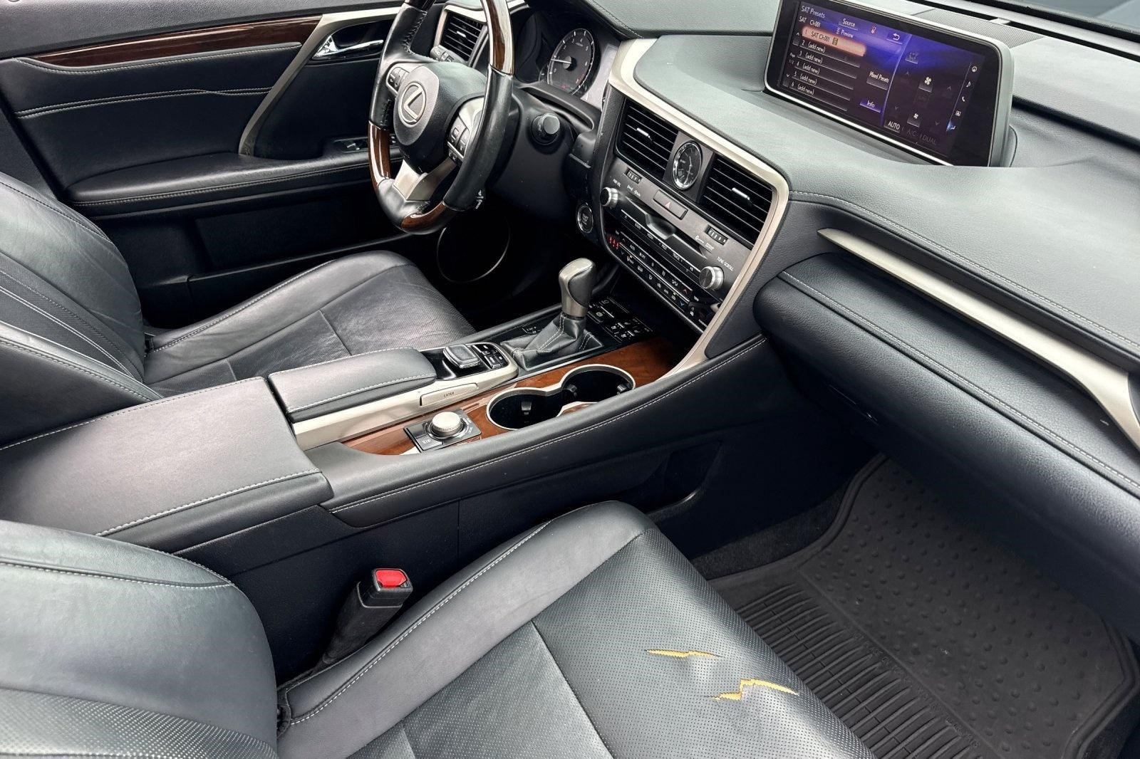Used 2017 Lexus RX 350 FWD w/ Premium Package image 35