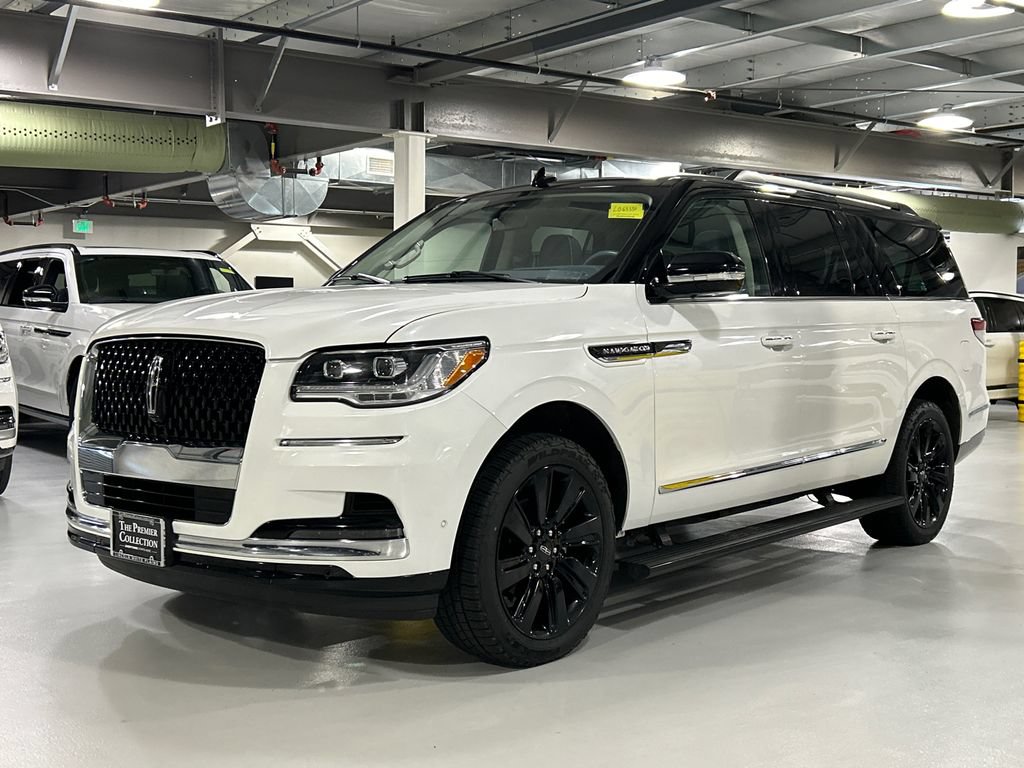 Certified 2023 Lincoln Navigator L Black Label AWD/4WD image 5