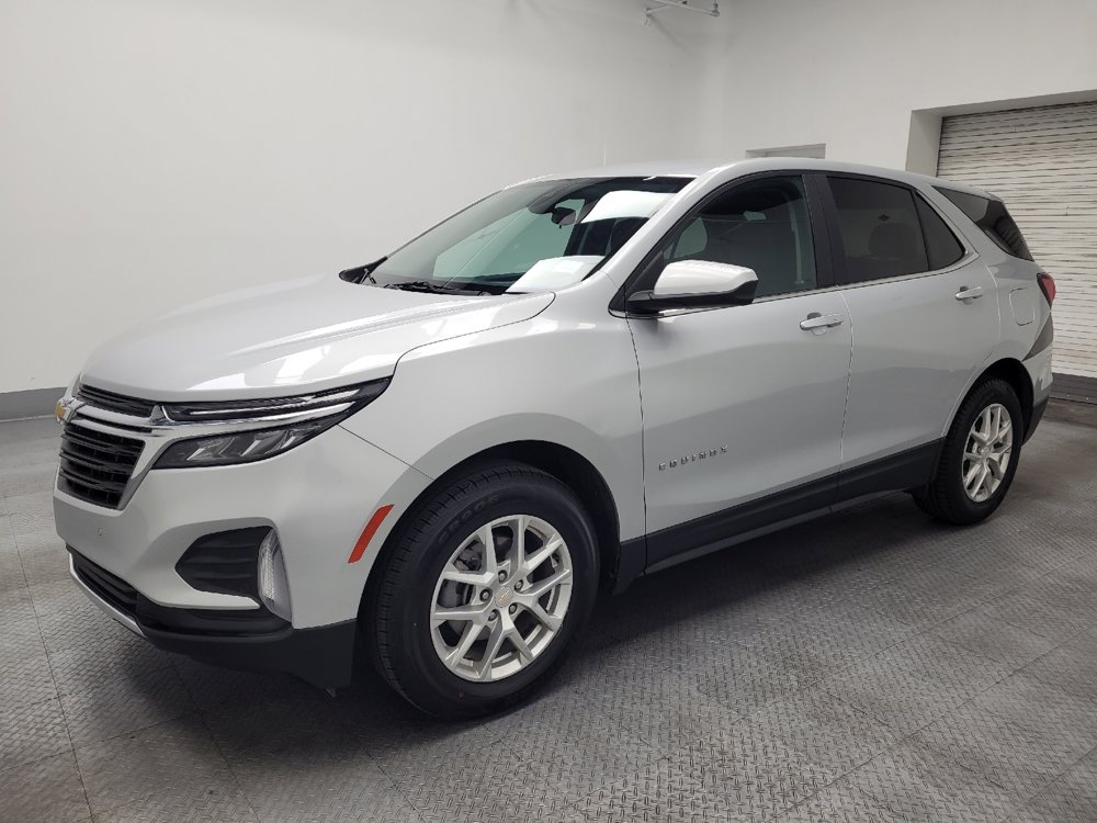 Used 2022 Chevrolet Equinox LT AWD/4WD image 2