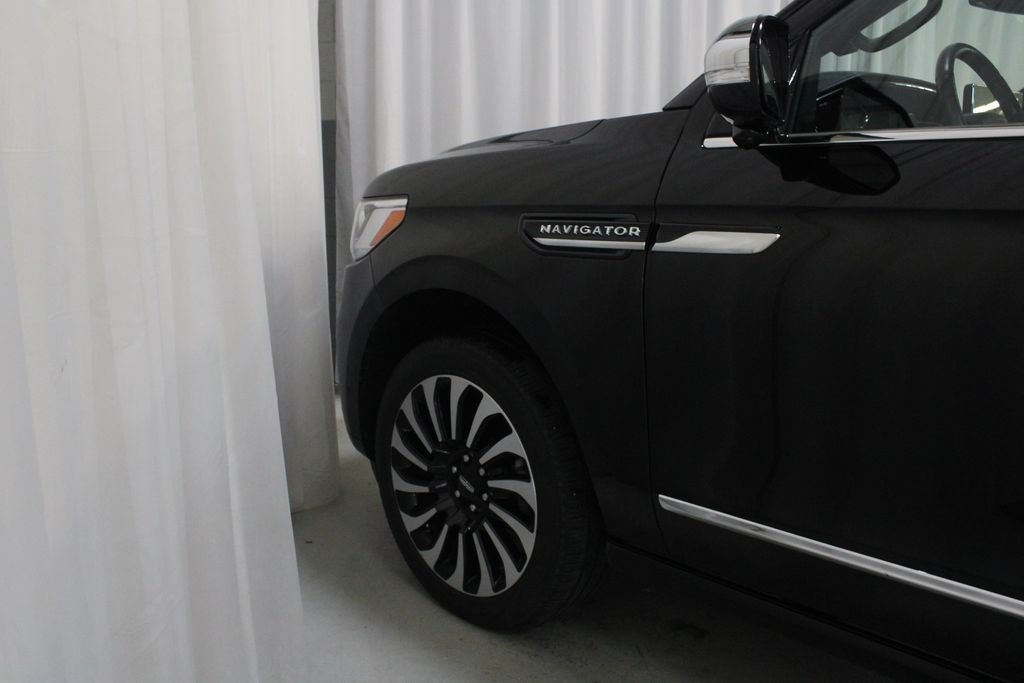 Certified 2023 Lincoln Navigator Black Label AWD/4WD image 31
