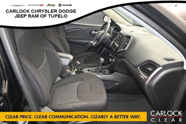 Used 2021 Jeep Cherokee Latitude FWD image 33