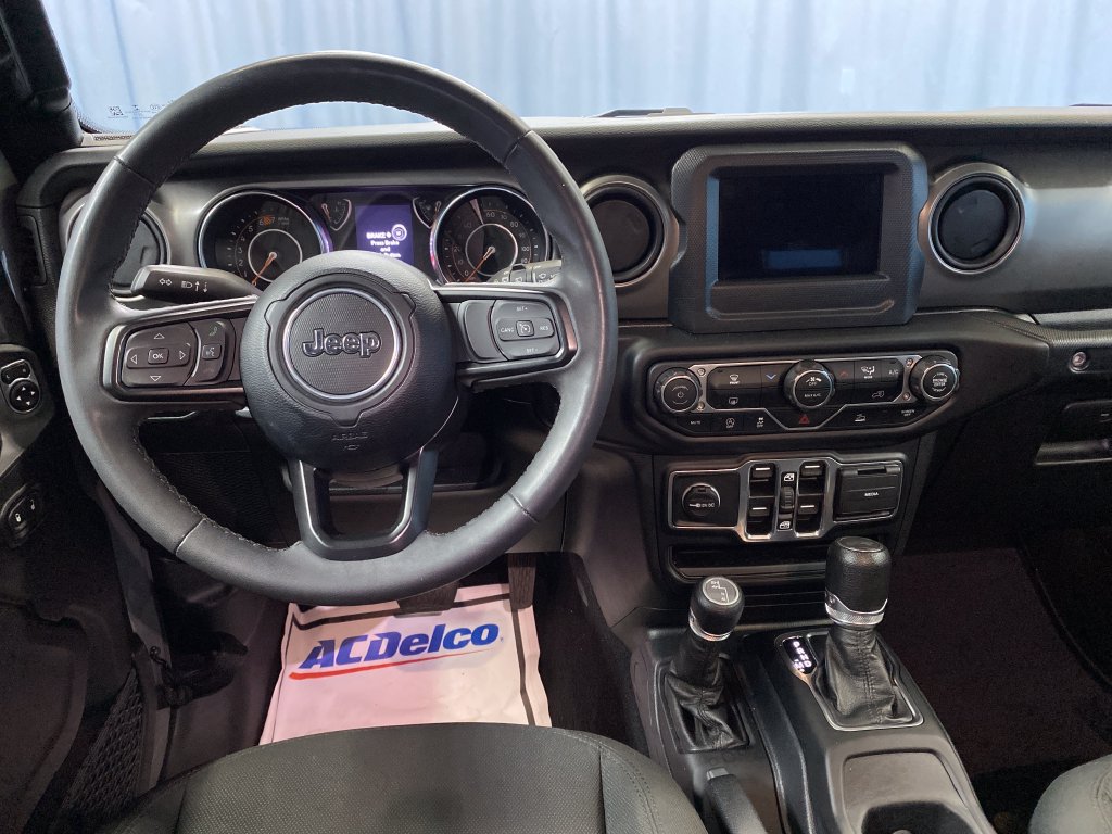 Used 2023 Jeep Wrangler Unlimited Sport AWD/4WD image 30