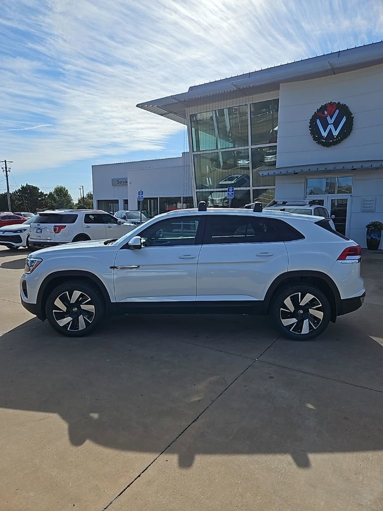 New 2026 Volkswagen Atlas Cross Sport SE AWD/4WD image 8