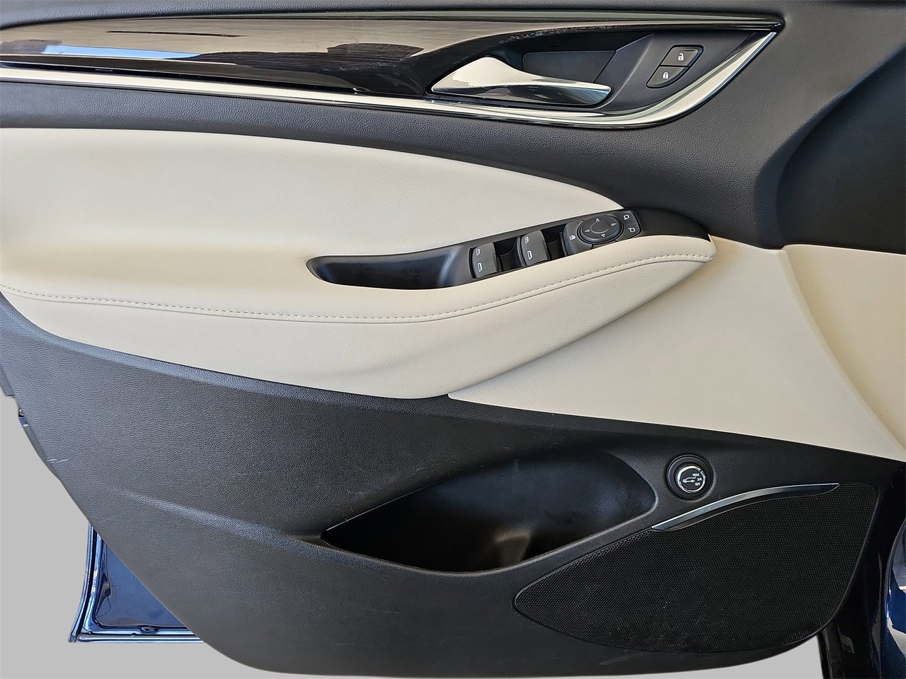 Certified 2023 Buick Enclave Essence image 26