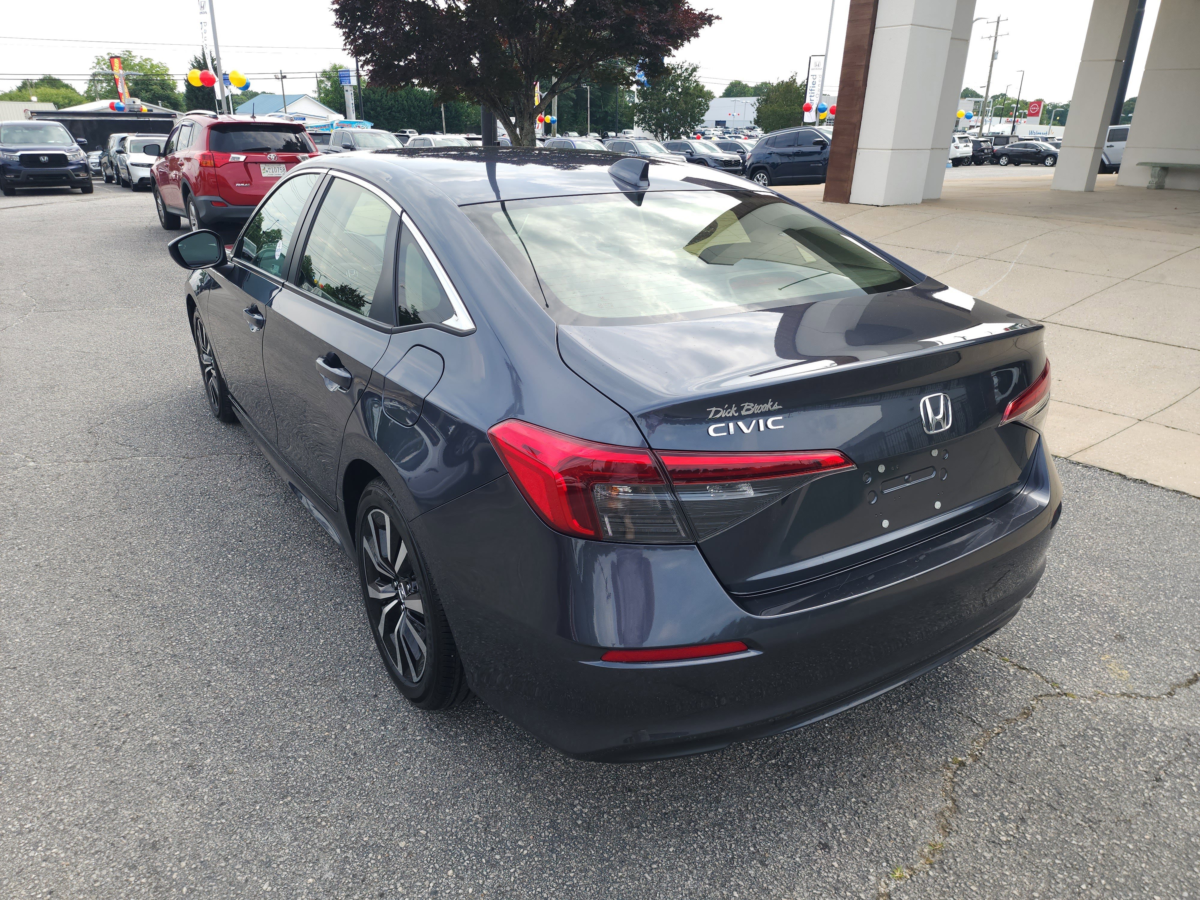 Used 2022 Honda Civic EX image 6