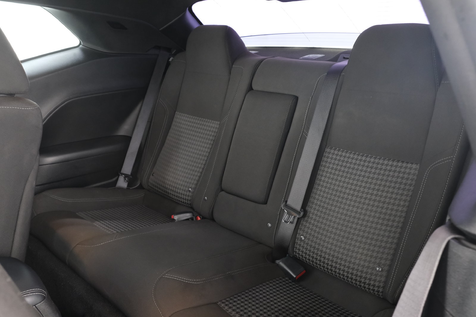 Used 2021 Dodge Challenger SXT RWD image 30