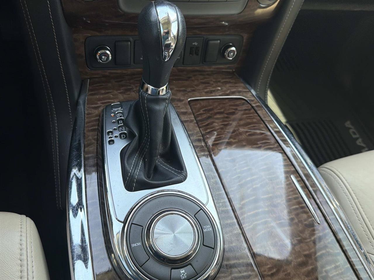 Used 2020 Nissan Armada Platinum w/ Captain's Chairs Package RWD image 24
