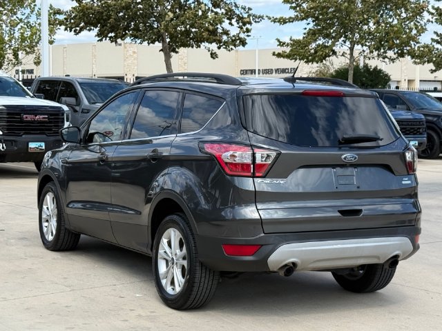 Used 2018 Ford Escape SE FWD image 7