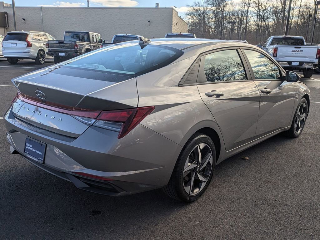 Certified 2023 Hyundai Elantra SEL w/ Convenience Package image 5