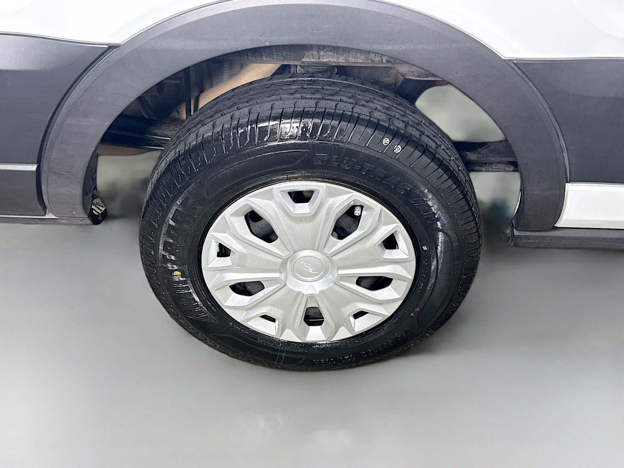 Used 2023 Ford Transit 350 XLT image 29