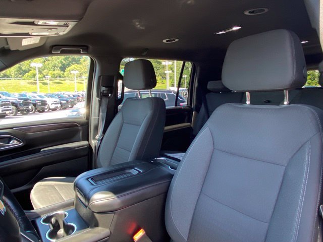Used 2023 Chevrolet Suburban LS AWD/4WD image 13