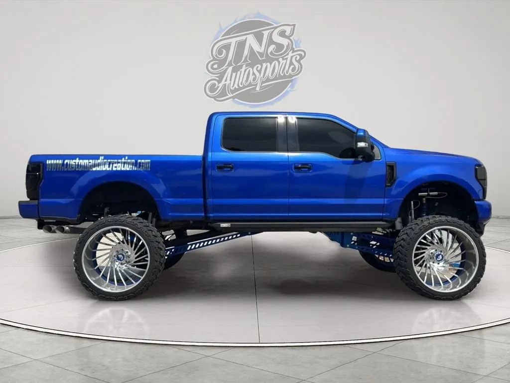 Used 2022 Ford F250 Lariat w/ Black Appearance Package AWD/4WD image 8