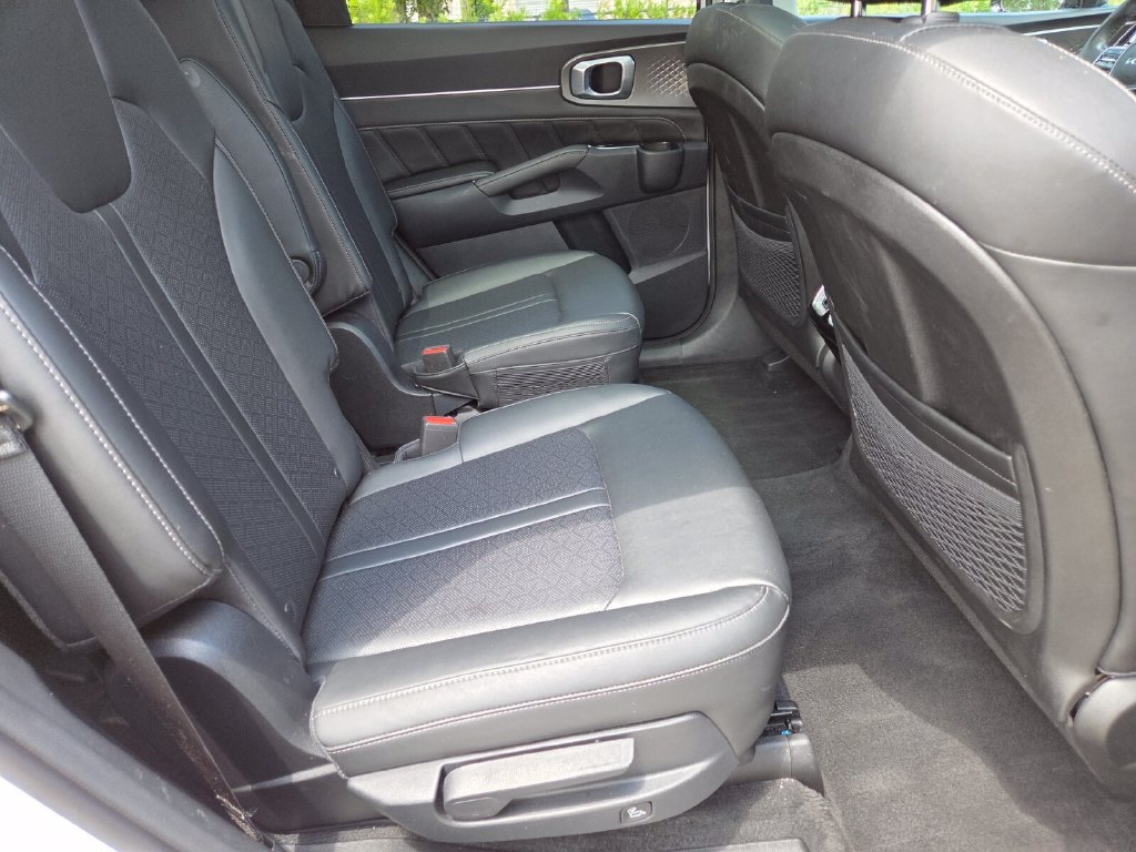 Used 2023 Kia Sorento SX FWD image 18