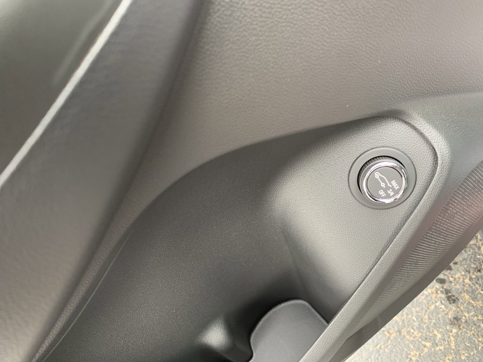 New 2025 Chevrolet TrailBlazer LT w/ Convenience Package image 9